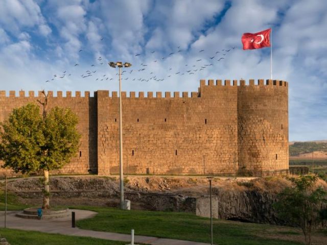 İkonik Güneşin Doğduğu Topraklar Gap ve Tarsus Adana Turu | 4 Gece Konaklamalı Otobüslü Afyonkarahisar Çıkışlı