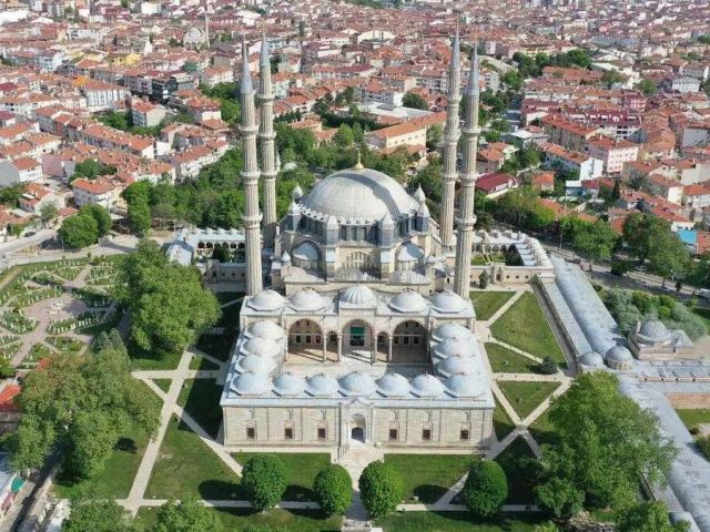 Kasım Ara Tatil Özel İkonik Marmara'nın Tarihi Başkentleri Turu|3 Gece Konaklamalı | Uçaklı| Ankara Çıkışlı