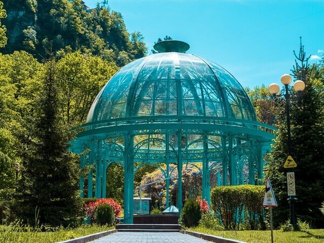 İkonik Kars ve Gürcistan Turu Tiflis Batum Gori Borjomi 4 Gece Konaklamalı Uçaklı İstanbul Çıkışlı Kars Başlar