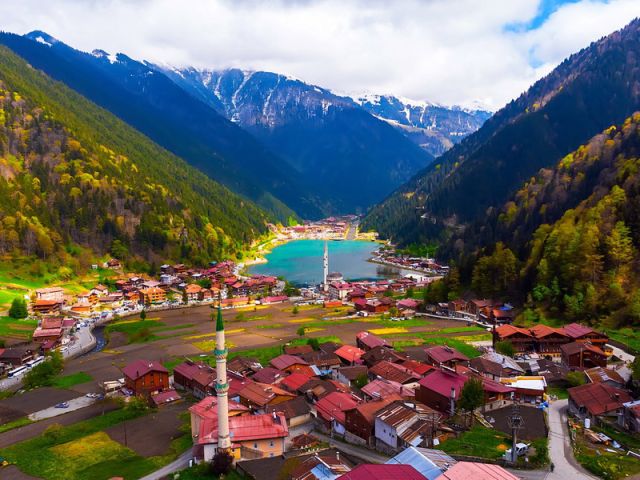 29 Ekim Özel Uçaklı İkonik Butik Doğu Karadeniz Trabzon Rize Artvin Turu | 2 Gece Konaklamalı İzmir Çıkışlı
