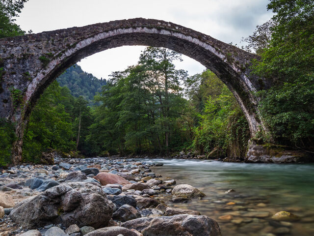 İstanbul Çıkışlı Otobüslü Karadeniz Yaylalar ve Batum Turu (5 Gece Konaklama)