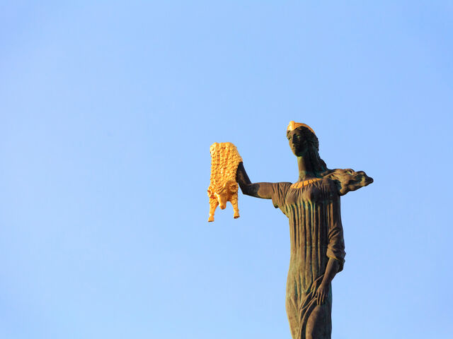 Uçaklı İzmir Çıkışlı Kars Tiflis Batum Turu 3 Gece Konaklamalı