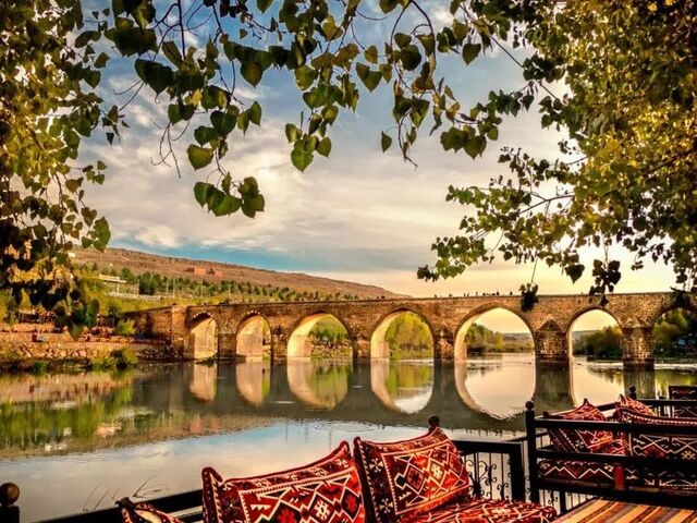 İkonik Gap Turu 3 Gece Konaklamalı Uçaklı İstanbul Çıkışlı Gaziantep Başlar Diyarbakır Biter