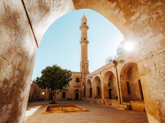 Sevgililer Günü Özel | Adnan Menderes Havalimanı Hareketli Mezopotamya Midyat Mardin 2 Gece 3 Gün