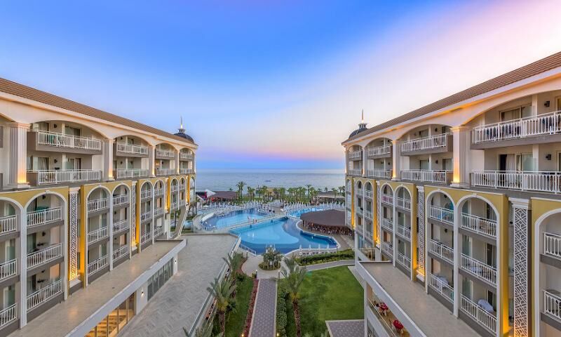 Kirman Sidera Luxury & Spa