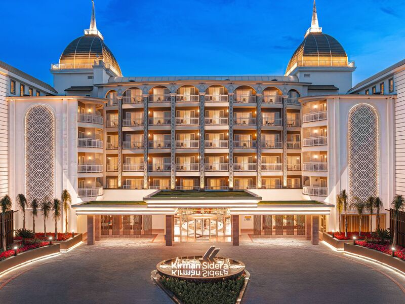 Kirman Sidera Luxury & Spa