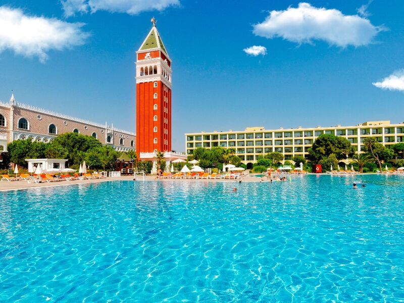 Venezia Palace Deluxe Resort