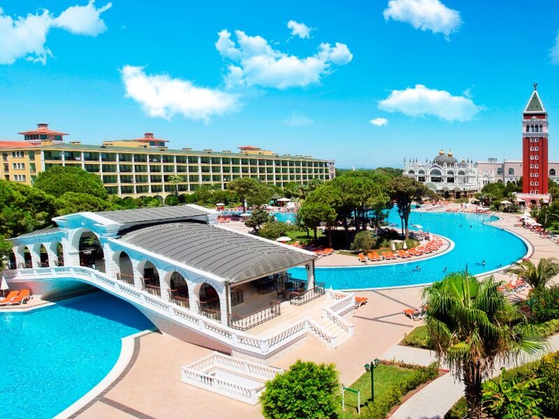 Venezia Palace Deluxe Resort