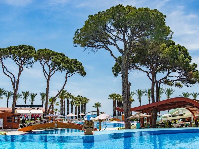 Cornelia De Luxe Resort