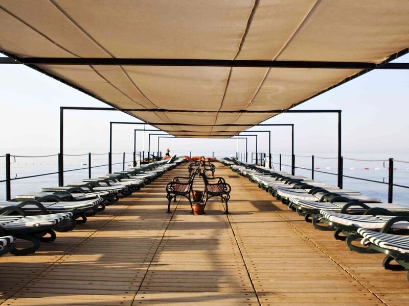 Cornelia De Luxe Resort