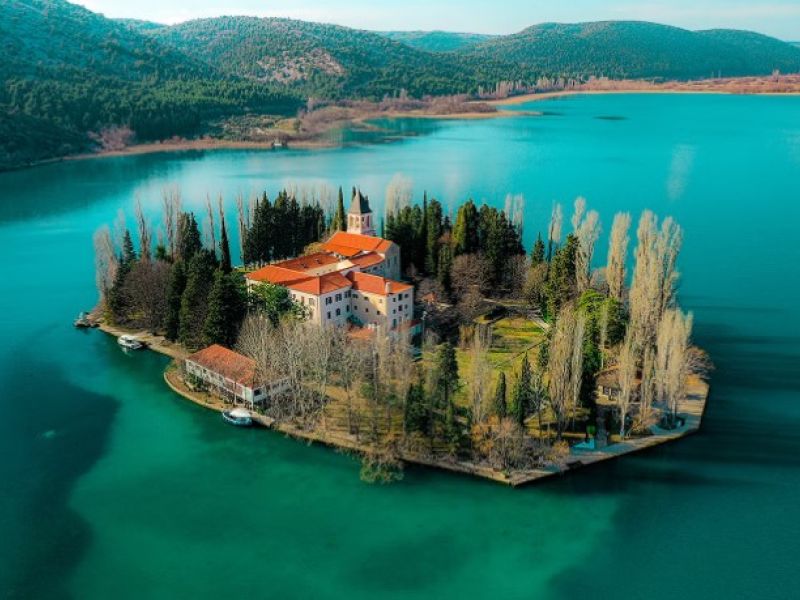 Kosovalı Büyük Balkanlar Turu Thy ile Extra Turlar ve Akşam Yemekleri Dahil 6 Gece OHD-SJJ Perşembe-Çarşamba
