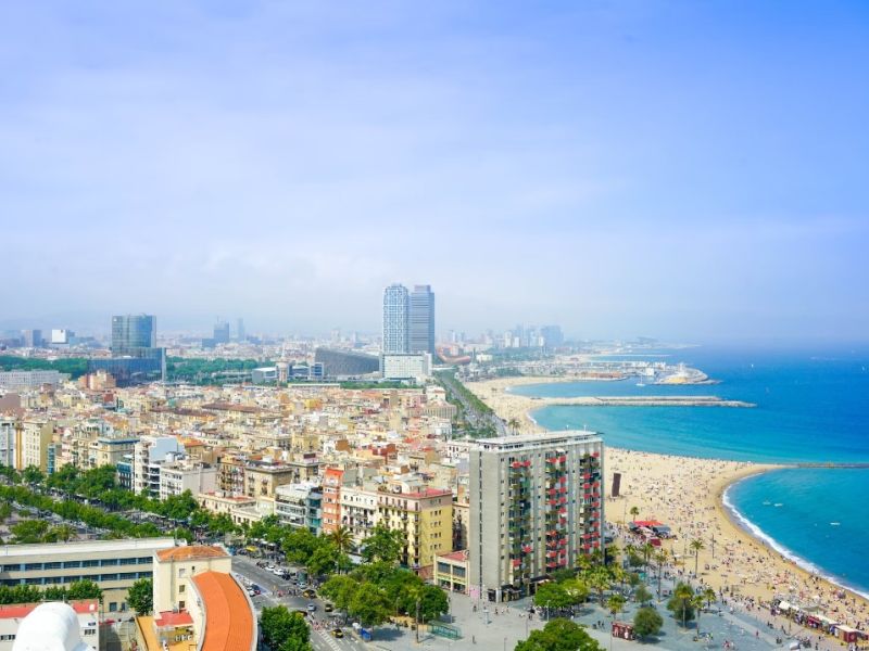 Barcelona Noel Pazarları Turu Girona Şehir Turu Dahil Ajet Havayolları İle 4 Gece 5 Gün (GRO-GRO)