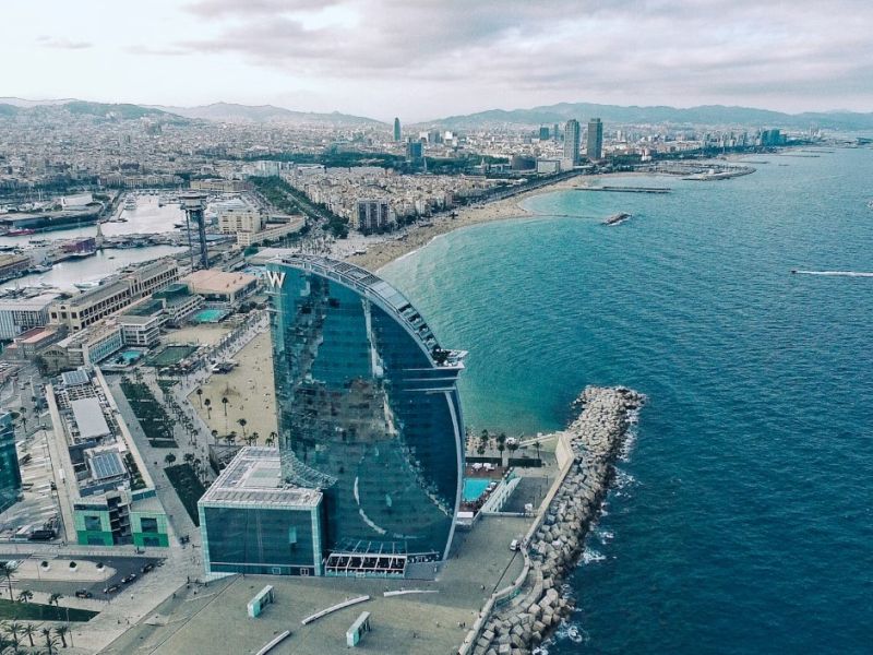 Madrid & Barselona Noel Pazarları Turu AJet Hy. ile Girona Şehir Turu Dahil (ABC- GRO)