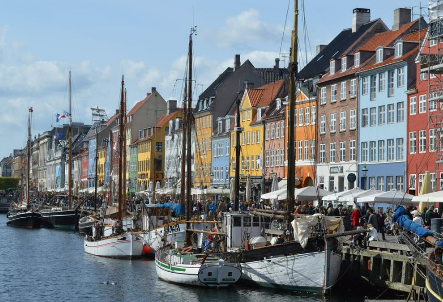 İzmir `den Büyük İskandinavya & Fiyordlar Turları ( Cph-Cph ) Geziler Dahil