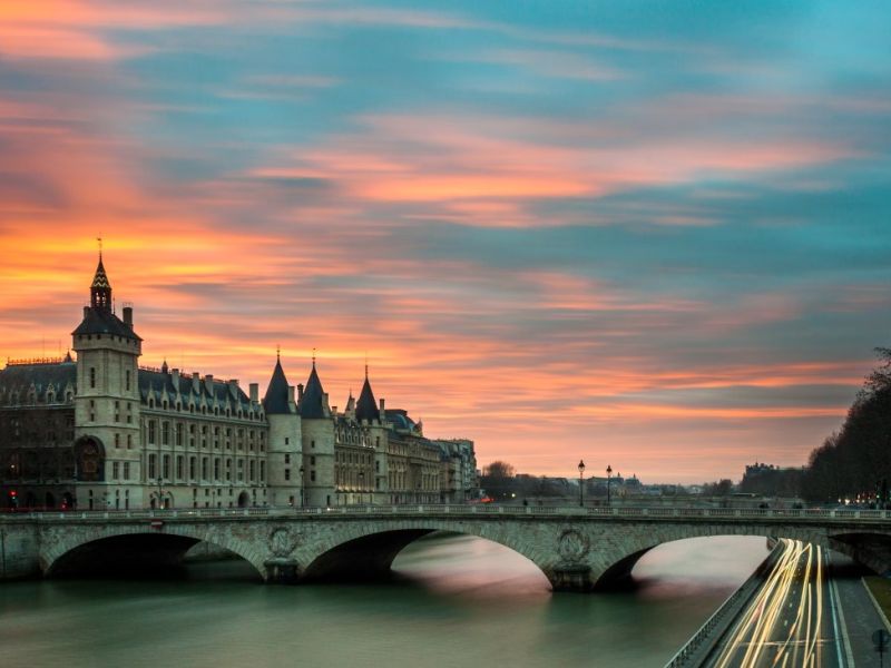 Paris Turu 3 Gece 4 Gün - İzmir den SunExpress ile