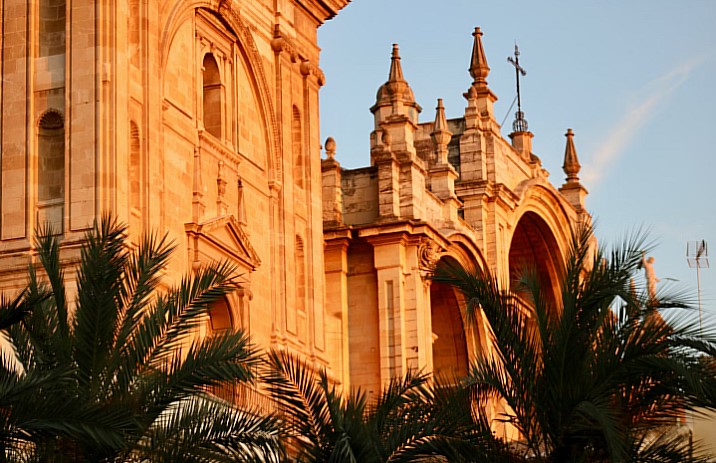 Comfort İspanya & Endülüs Pegasus Hava Yolları ile 7 Gece (MAD-BCN) Ekstra Turlar Dahil 2026