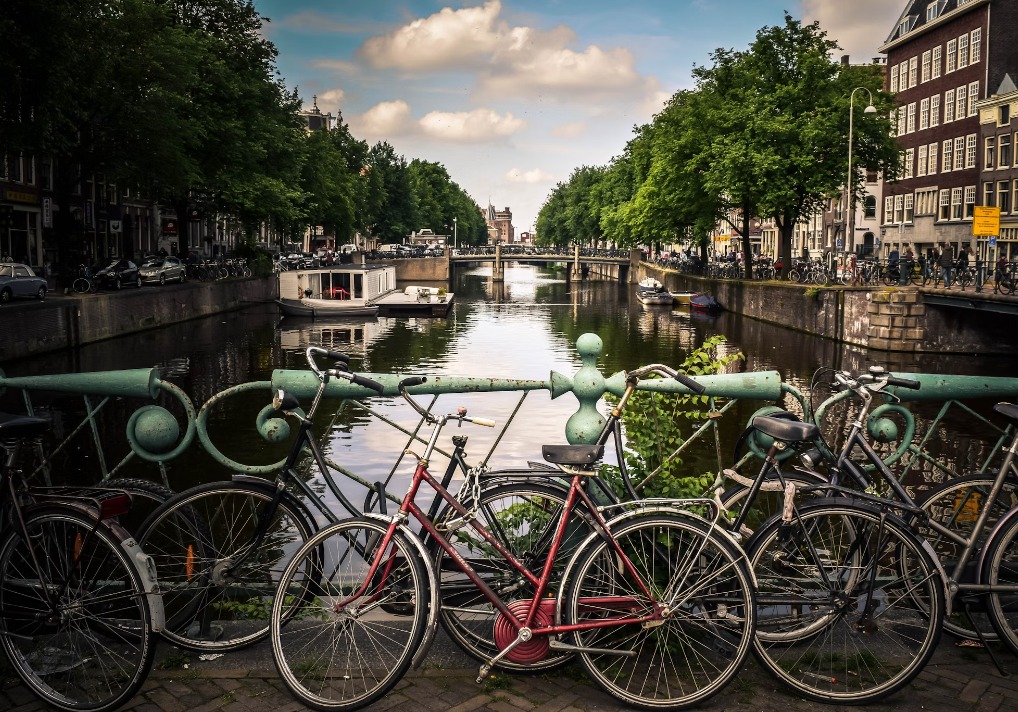 İzmir`den Direkt Hareket Görkemli Dörtlü Benelüx & Fransa & Almanya & İsviçre 7 Gece - SunExpress ile 2026 Yaz Dönemi