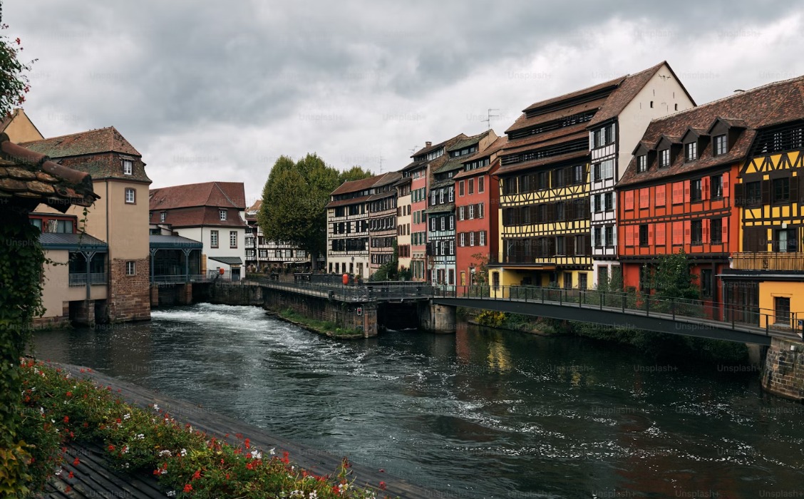 Kurban Bayramı Özel Fransa İsviçre Almanya Turu İzmir den SunExpress ile BSL-BSL