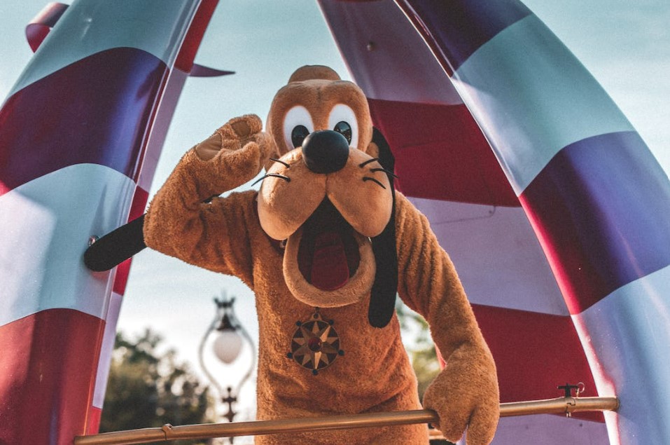 İzmir`den Direkt Sefer ile Bayram Özel Paris & Disneyland Turu Rotası