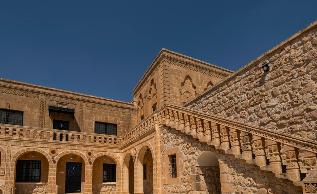 Sevgililer Günü Özel | Adnan Menderes Havalimanı Hareketli Mezopotamya Midyat Mardin 2 Gece 3 Gün