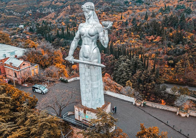 İzmir Çıkışlı Uçakla Karadeniz Yaylalar Rüzgarı ve Batum Turları (Trabzon Başlar, Rize Biter)