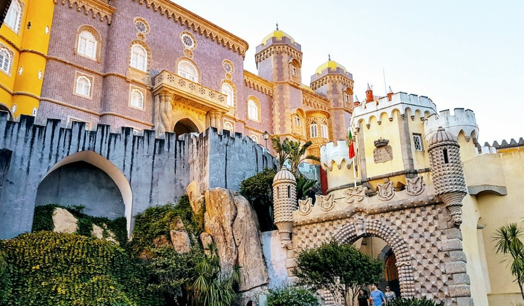 İzmir'den Mega Portekiz & Endülüs & İspanya Turu SunExpress Havayolları ile 8 Gece