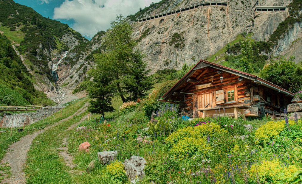 İkonik Kafkaslardan Karadeniz’e Turu | 4 Gece Konaklamalı Uçaklı İstanbul Çıkışlı