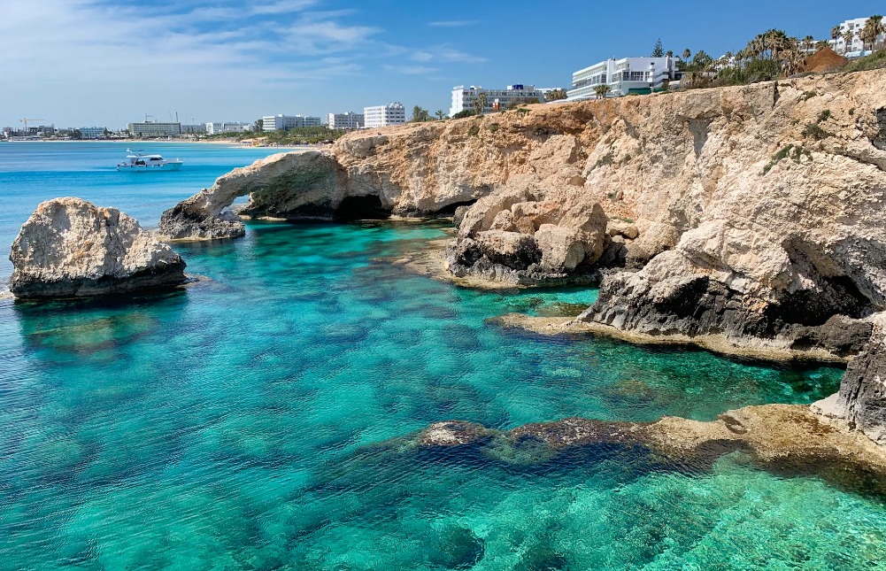 İstanbul Çıkışlı Kıbrıs Turu 3 Gece 4 Gün (Chamada Girne Hotel)