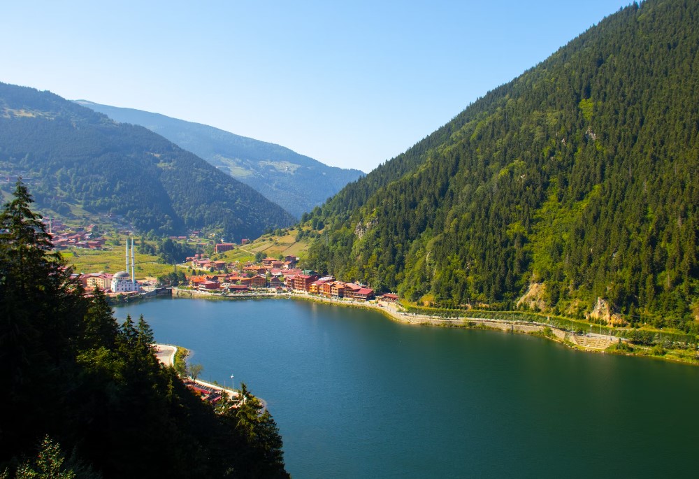 İzmir Çıkışlı Uçaklı Karadeniz ve Batum Turu 2 Gece