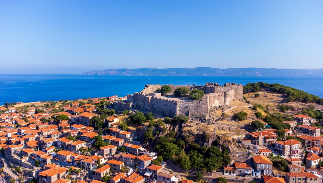 Kurban Bayramı Özel Ayvalık Çıkışlı Midilli Adası Turu Kapı Vizesi İmkanı Molivos Konaklama Farkı ile 29 - 31 Mayıs