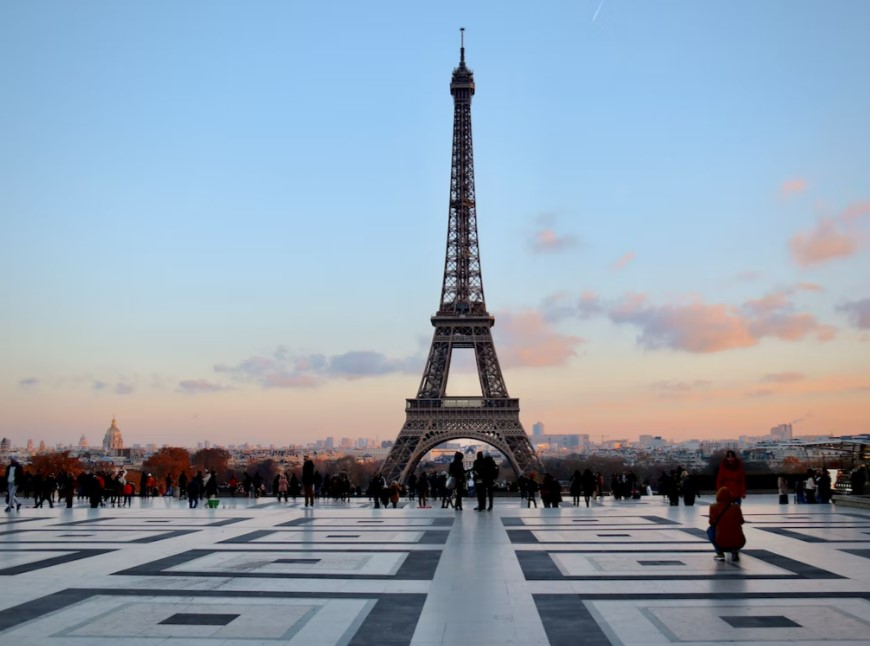 5 Ülke İle Benelux & Paris & Köln Promo Turu Pegasus Hava Yolları İle 7 Gece