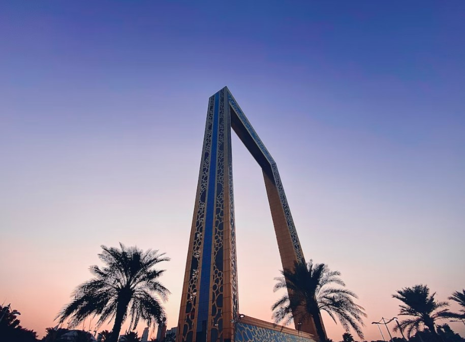 Prestij Dubai Signature - Megastar Tarkan Konseri Turu FlyDubai Hava Yolları ile 4 Gece 5 Gün