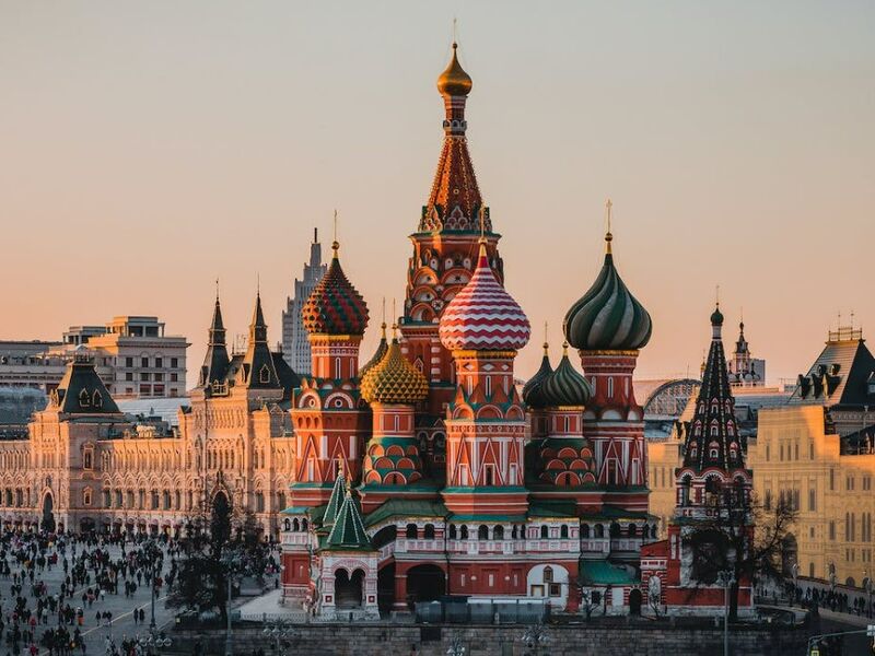 Rusya Resitali St.Petersburg ve Moskova Pegasus Havayolları ile 5 Gece 6 Gün (LED-VKO)