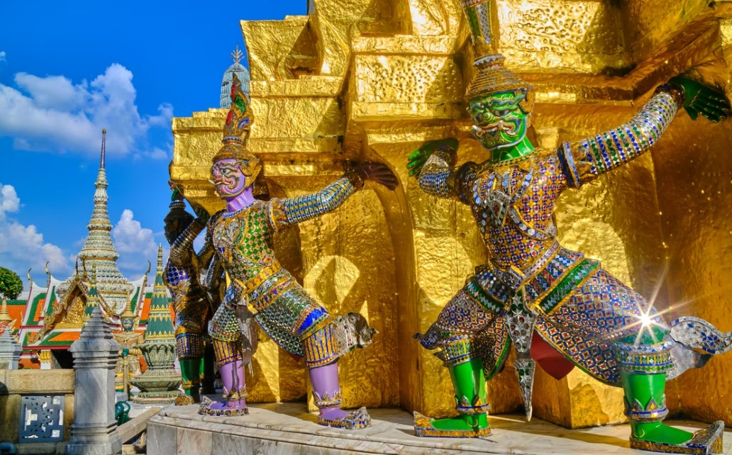 Bangkok -Pattaya-Phuket Salam Air ile Süper  Promosyon 6 Gece 8 Gün
