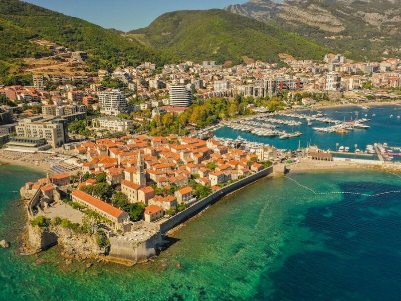 İzmir Çıkışlı Otobüslü Balkan Masalı Turu 8 Gece 9 Gün