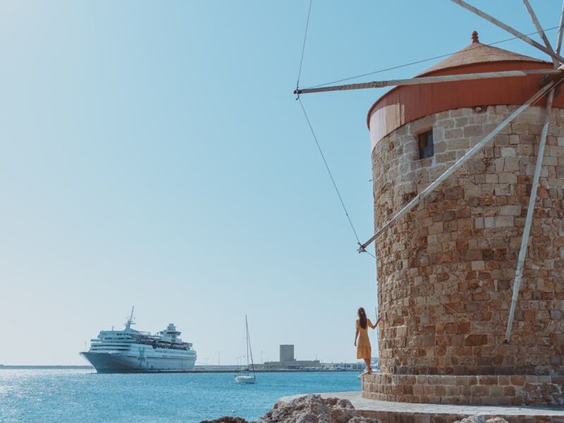 İzmir`den Direkt Ulaşım ile Rodos Turu 2 Gece 3 Gün Tüm Geziler Dahil