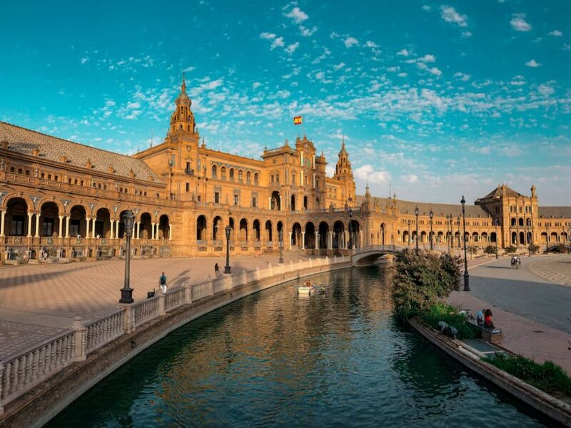 Mega İspanya & Endülüs Turu Pegasus Havayolları ile 6 gece 7 Gün