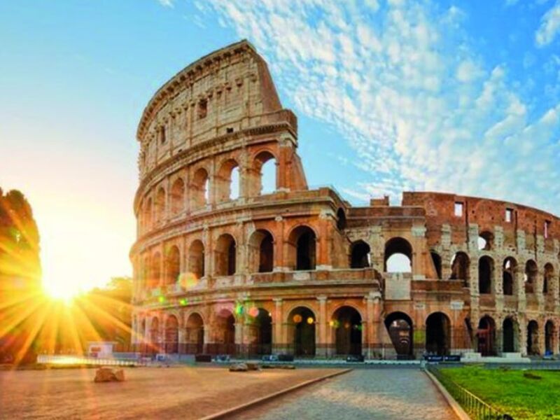 Kuzey İtalya Turu Yılbaşı Özel Türk Hava Yolları İle Ekstra Turlar ve Çevre Gezileri Dahil 3 Gece 4 Gün (MXP-MXP)