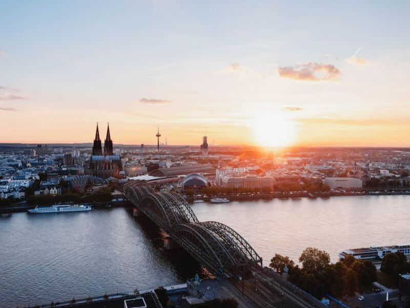 Ankaradan Direket Hareket Görkemli Üçlü Benelüx & Fransa & Almanya 7 Gece - SuxExpress ile (29 Ekim Özel)