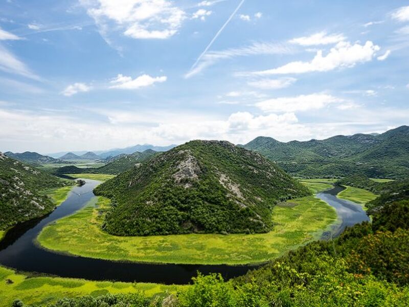 Kosovalı Büyük Balkanlar Yılbaşı Özel THY ile Ekstra Turlar ve Akşam Yemekleri Dahil SKP-PRN