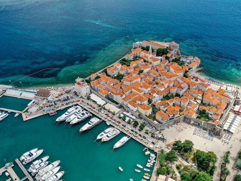 Yılbaşı Özel Budva Turu 3 Gece 4 Gün Freebird Hava Yolları Özel Seferi İle