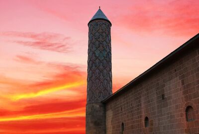 Doğu Ekspresi Rotası Van - Karalar Altında İshakpaşa - Kars - Sarıkamış Kayak Merkezi Turu  (3 Gece Otel)