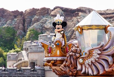 Paris & Disneyland Pegasus Hava Yolları ile 3 Gece