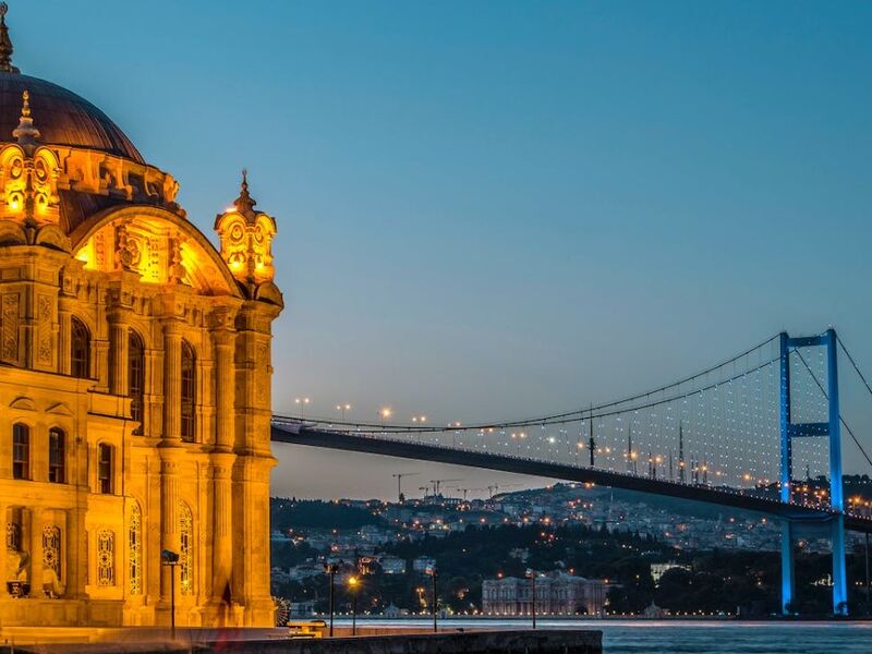 İstanbul ve Uludağ Kayak Merkezi Turu (2 Gece Konaklamalı)