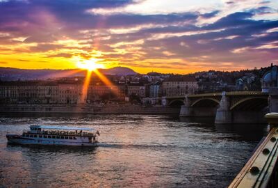 İzmir Çıkışlı Otobüs ile Büyük Orta Avrupa Turu (7 Gece 9 Gün 2026 Erken Rezervasyon)