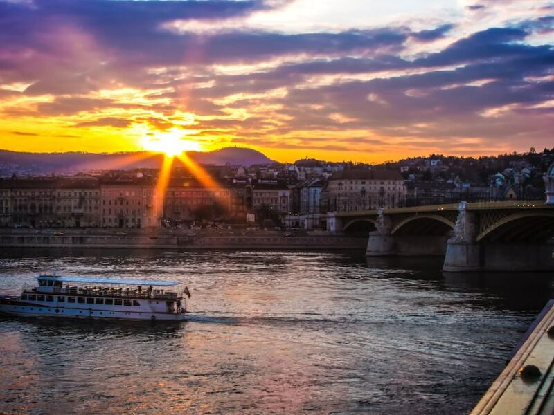 Prag & Viyana & Budapeşte Pegasus Hava Yolları ile 7 Gece