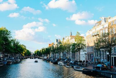 Compass Opera ile Lale Dönemi`nde Ren Nehri Türk Hava Yolları ile 5 Gece