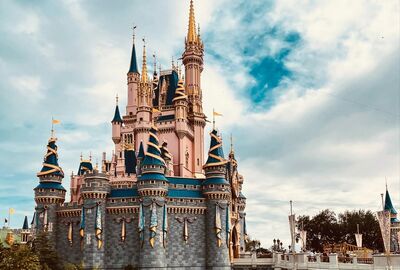 Paris & Disneyland 2026 TK (CDG-CDG)