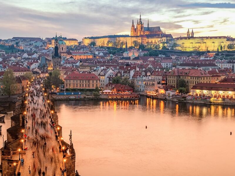 Bohemya'nın Işıltısı Prag Turu 4 Gece Ajet Havayolları İle