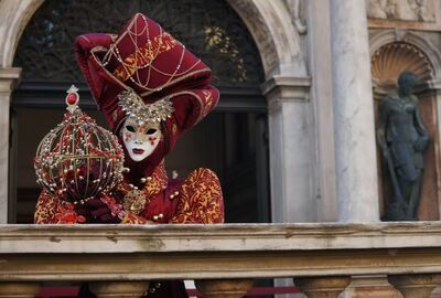 Comfort İtalya Turu İzmir Kalkışlı Corendon Hava Yolları ile 7 Gece - Ekstra Turlar Dahil NAP- BGY